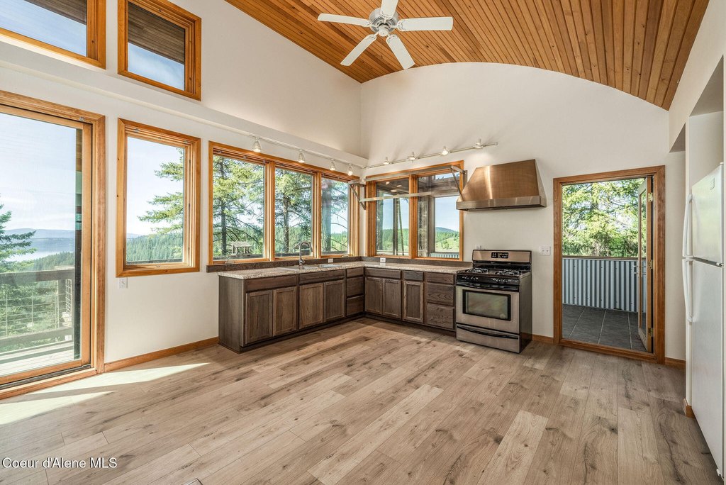 Harrison, Idaho, 83833, United States, 2 Bedrooms Bedrooms, ,2 BathroomsBathrooms,Residential,Forsale,1913849