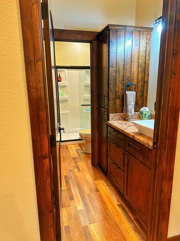 Moorcroft, Wyoming, 82721, United States, 2 Bedrooms Bedrooms, ,2 BathroomsBathrooms,Residential,Forsale,1897897