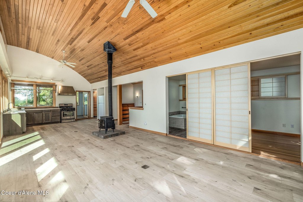 Harrison, Idaho, 83833, United States, 2 Bedrooms Bedrooms, ,2 BathroomsBathrooms,Residential,Forsale,1913849