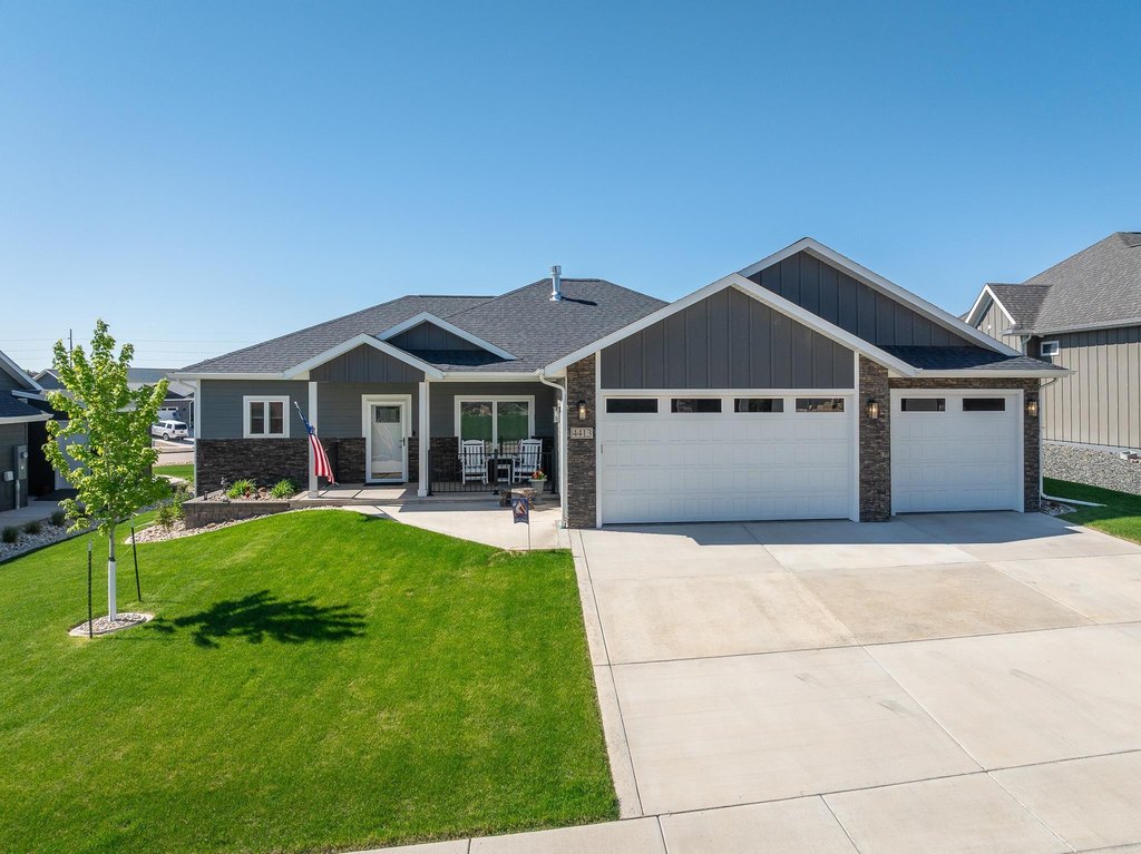 Rapid City, South Dakota, 57702, United States, 3 Bedrooms Bedrooms, ,2 BathroomsBathrooms,Residential,Forsale,1914674
