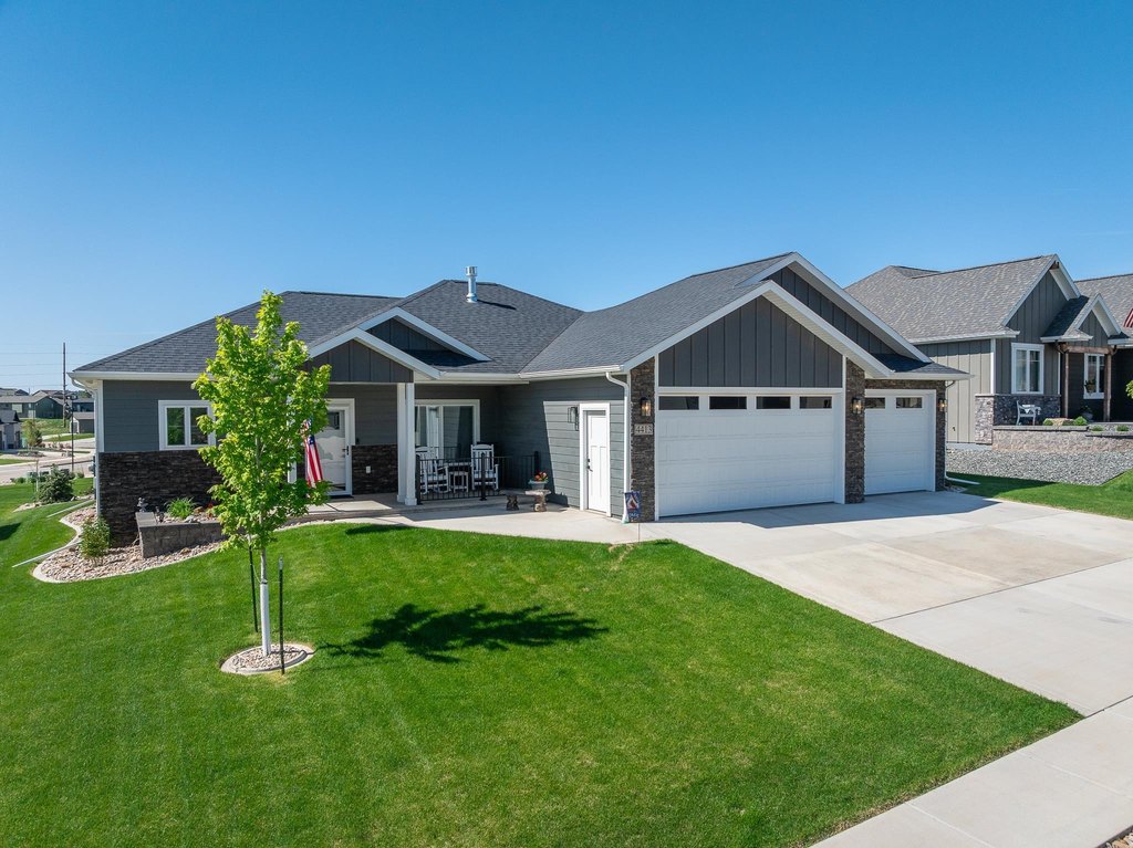 Rapid City, South Dakota, 57702, United States, 3 Bedrooms Bedrooms, ,2 BathroomsBathrooms,Residential,Forsale,1914674