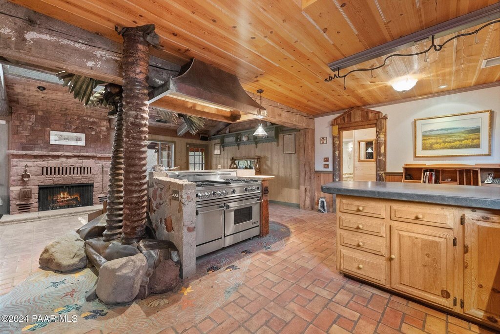 Sedona, Arizona, 86336, United States, 4 Bedrooms Bedrooms, ,4.5 BathroomsBathrooms,Residential,Forsale,1919194