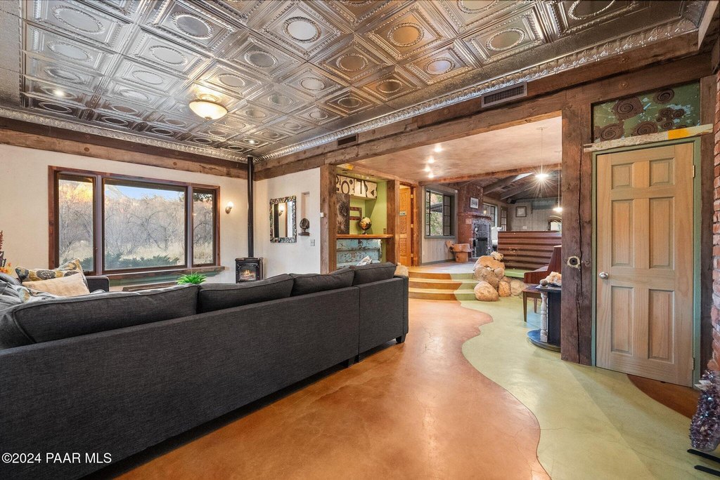 Sedona, Arizona, 86336, United States, 4 Bedrooms Bedrooms, ,4.5 BathroomsBathrooms,Residential,Forsale,1919194
