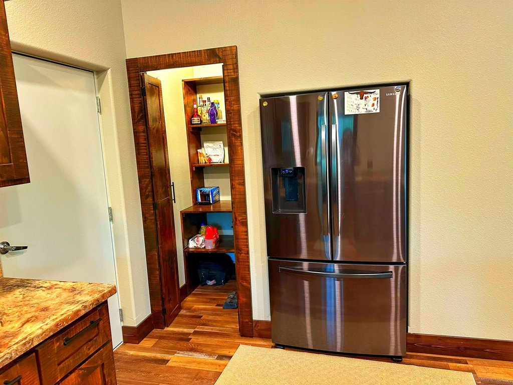 Moorcroft, Wyoming, 82721, United States, 2 Bedrooms Bedrooms, ,2 BathroomsBathrooms,Residential,Forsale,1897897