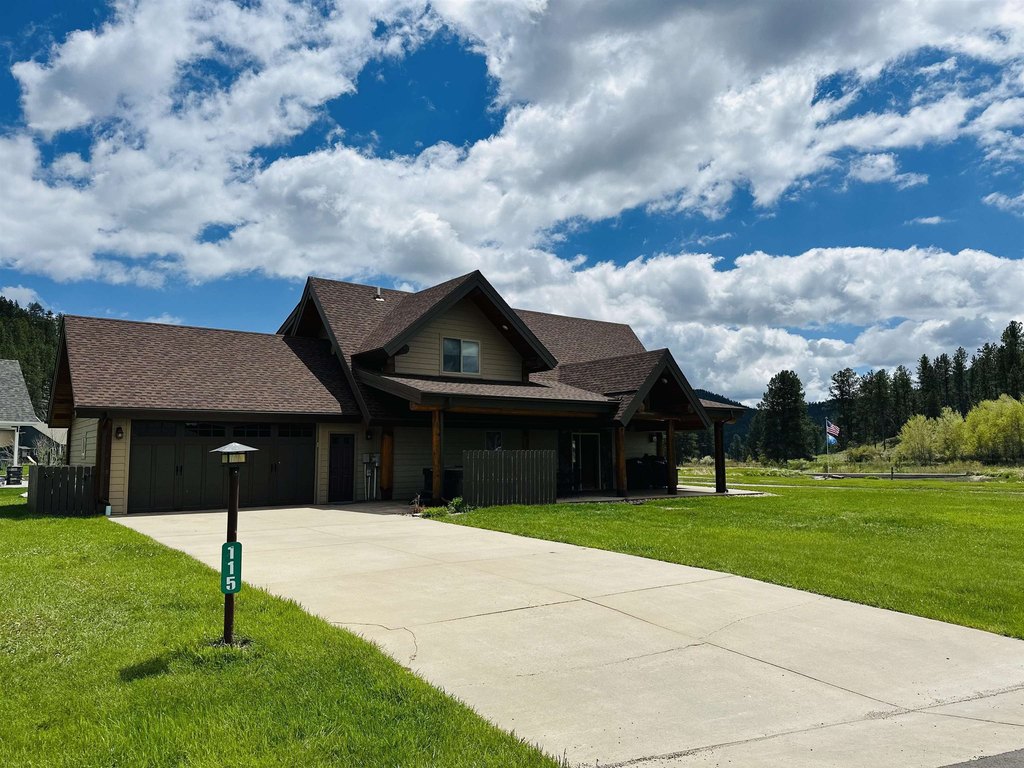 Hill City, South Dakota, 57745, United States, 3 Bedrooms Bedrooms, ,2 BathroomsBathrooms,Residential,Forsale,1919011