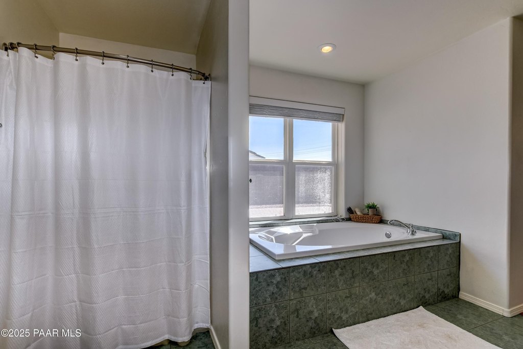 Prescott Valley, Arizona, 86315, United States, 3 Bedrooms Bedrooms, ,2.5 BathroomsBathrooms,Residential,Forsale,1883977