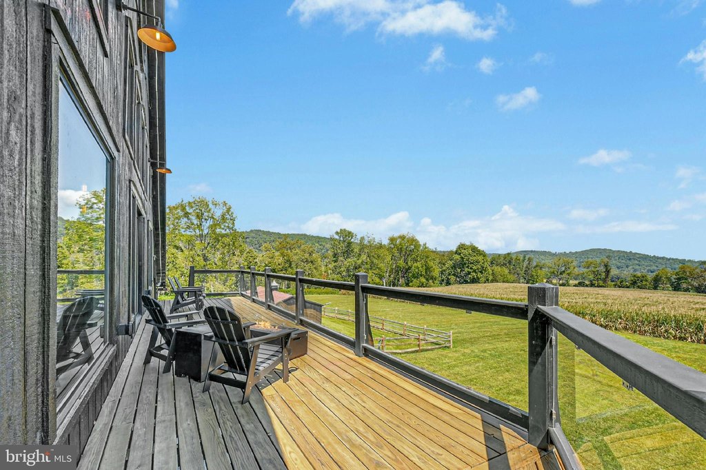 RIEGELSVILLE, Pennsylvania, 18077, United States, 6 Bedrooms Bedrooms, ,9 BathroomsBathrooms,Residential,Forsale,1903998