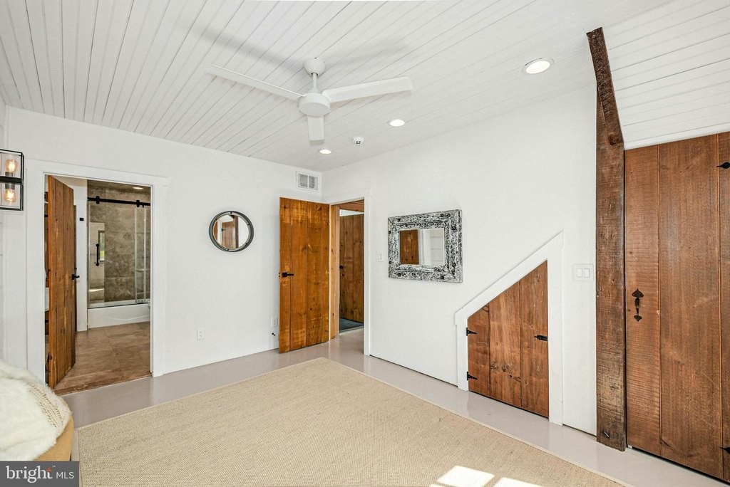 RIEGELSVILLE, Pennsylvania, 18077, United States, 6 Bedrooms Bedrooms, ,9 BathroomsBathrooms,Residential,Forsale,1903998