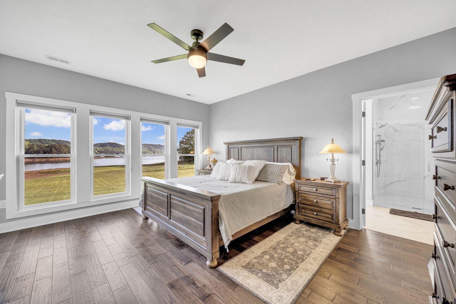 Bean Station, Tennessee, 37708, United States, 3 Bedrooms Bedrooms, ,4 BathroomsBathrooms,Residential,Forsale,1884114