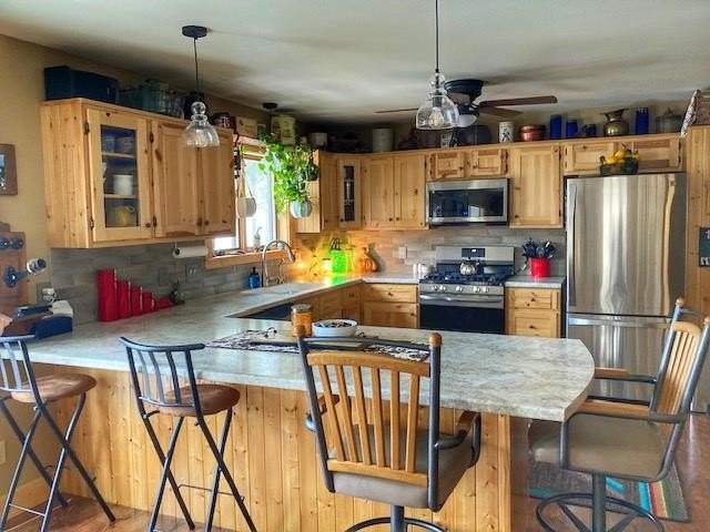 Sundance, Wyoming, 82729, United States, 4 Bedrooms Bedrooms, ,2 BathroomsBathrooms,Residential,Forsale,1884279
