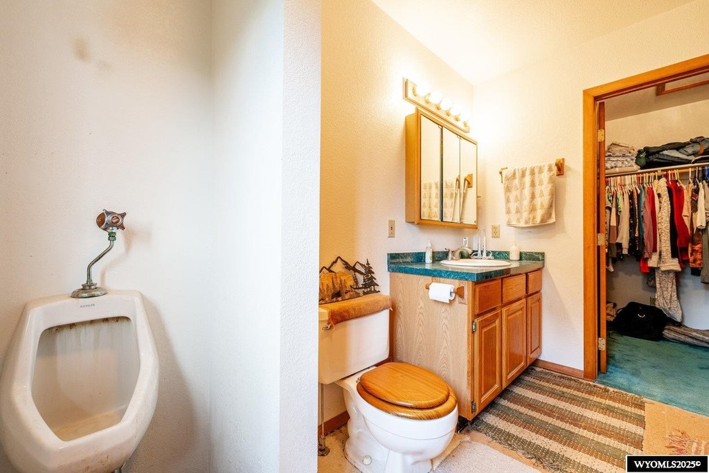 Story, Wyoming, 82842, United States, 3 Bedrooms Bedrooms, ,2 BathroomsBathrooms,Residential,Forsale,1946244