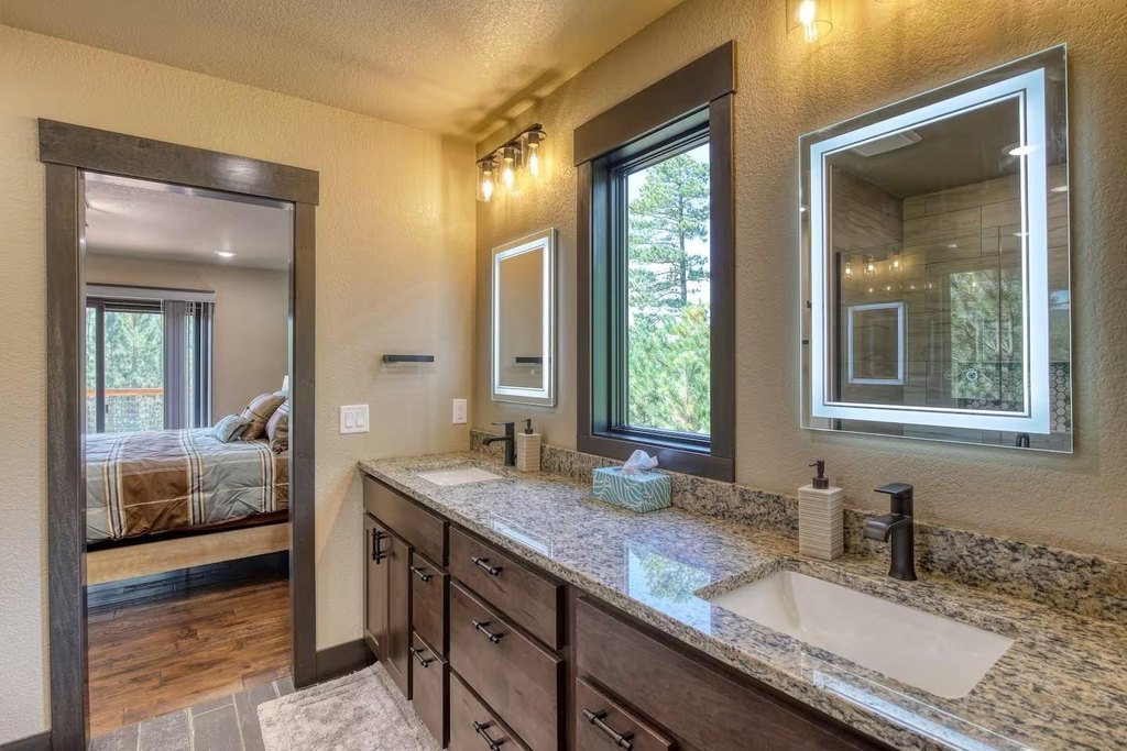 Lead, South Dakota, 57754, United States, 5 Bedrooms Bedrooms, ,3.5 BathroomsBathrooms,Residential,Forsale,1945961