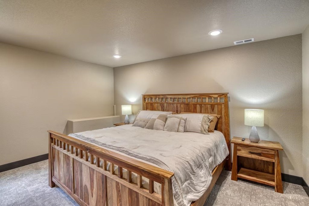 Lead, South Dakota, 57754, United States, 5 Bedrooms Bedrooms, ,3.5 BathroomsBathrooms,Residential,Forsale,1945961