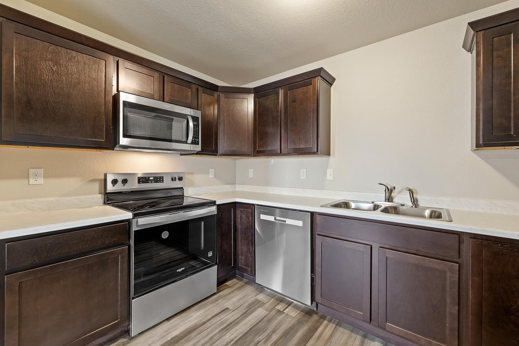 Rapid City, South Dakota, 57701, United States, 5 Bedrooms Bedrooms, ,Residential,Forsale,1945885