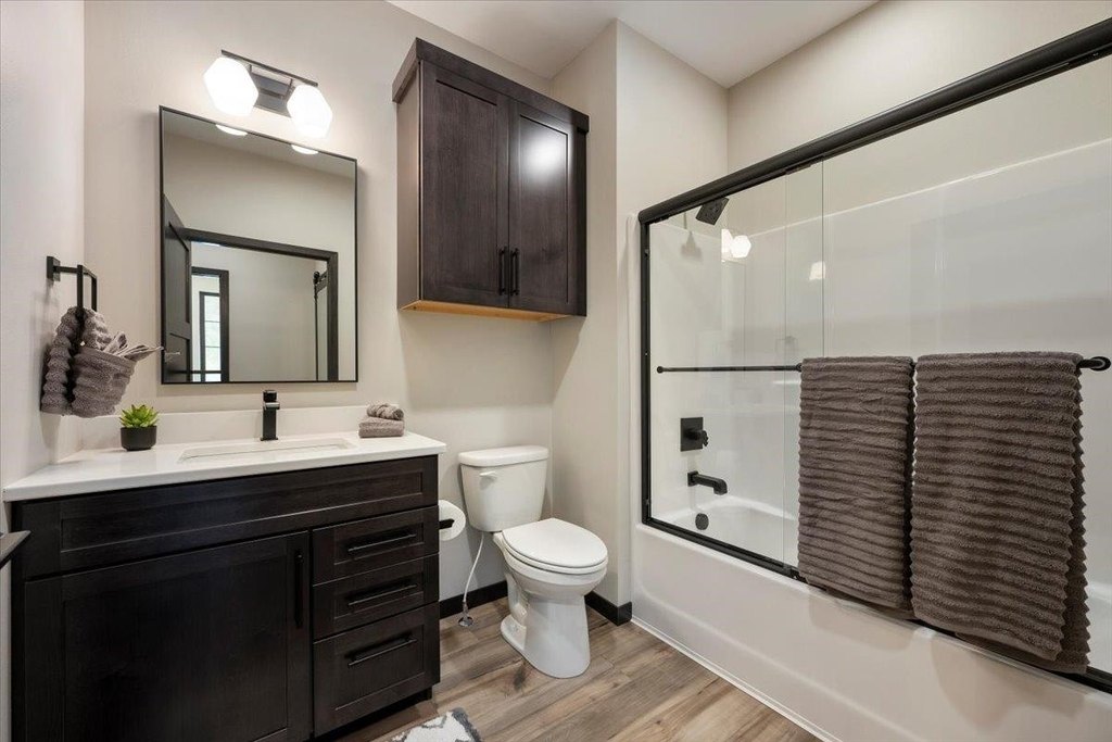 Sturgis, South Dakota, 57785, United States, 4 Bedrooms Bedrooms, ,3 BathroomsBathrooms,Residential,Forsale,2003965