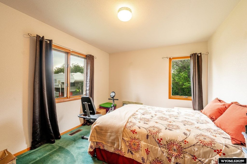 Story, Wyoming, 82842, United States, 3 Bedrooms Bedrooms, ,2 BathroomsBathrooms,Residential,Forsale,1946244