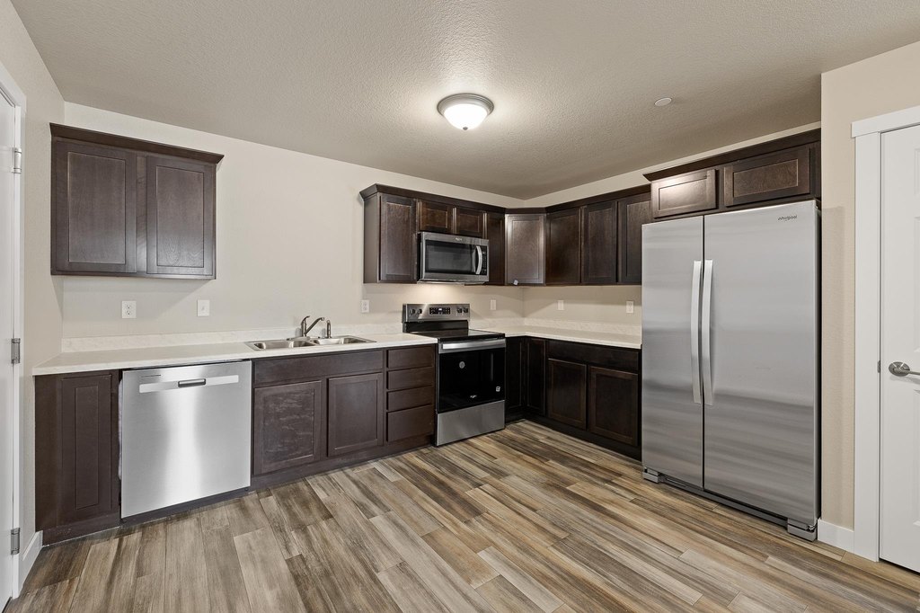 Rapid City, South Dakota, 57701, United States, 5 Bedrooms Bedrooms, ,Residential,Forsale,1945885