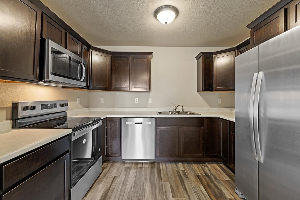 Rapid City, South Dakota, 57701, United States, 5 Bedrooms Bedrooms, ,Residential,Forsale,1945885
