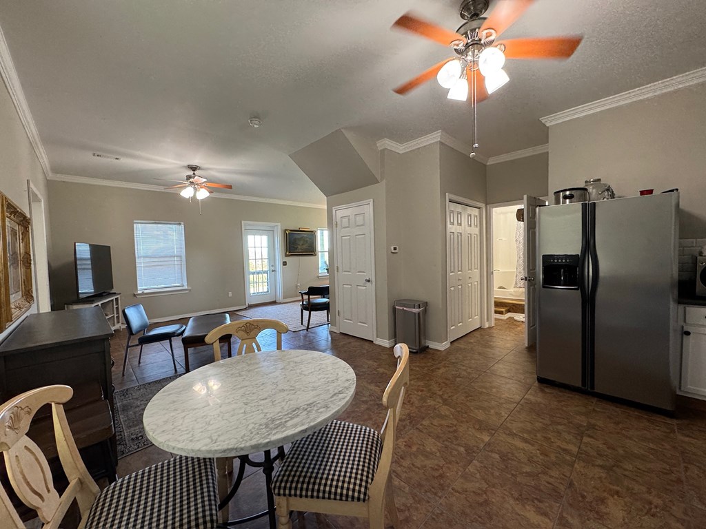 Gainesboro, Tennessee, 38562, United States, 4 Bedrooms Bedrooms, ,2 BathroomsBathrooms,Residential,Forsale,1985897