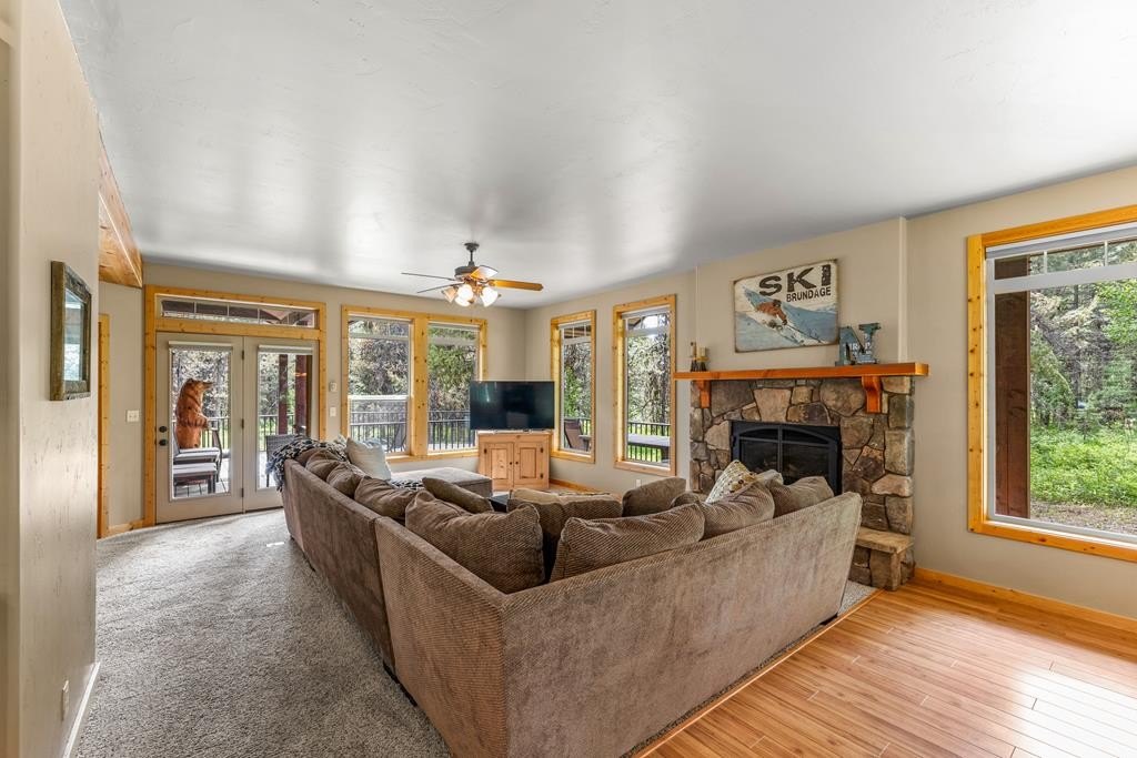 McCall, Idaho, 83638, United States, 3 Bedrooms Bedrooms, ,3.5 BathroomsBathrooms,Residential,Forsale,1889411