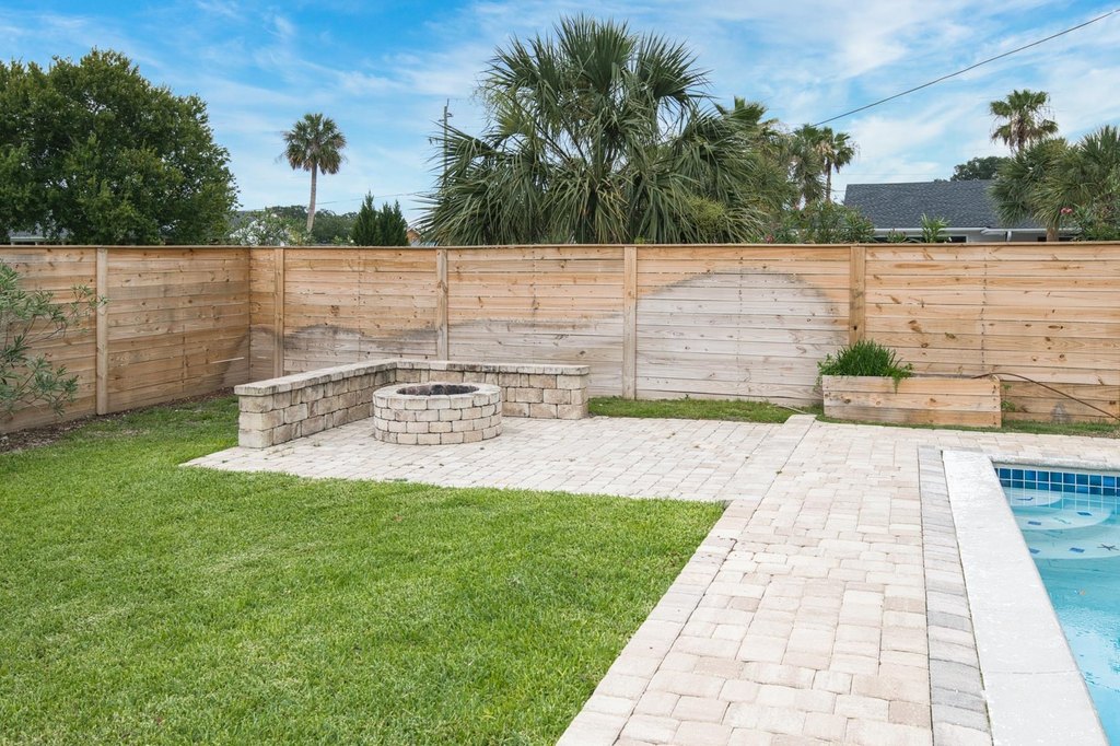 St Augustine, Florida, 32080, United States, 4 Bedrooms Bedrooms, ,2 BathroomsBathrooms,Residential,Forsale,1941452