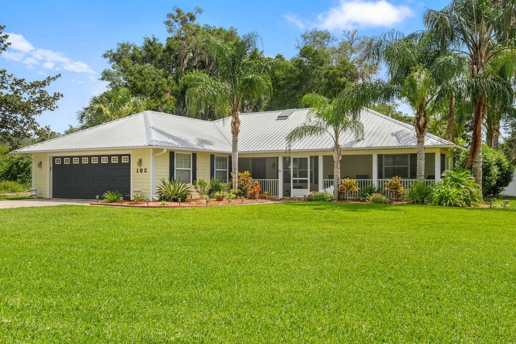 East Palatka, Florida, 32131, United States, 3 Bedrooms Bedrooms, ,2 BathroomsBathrooms,Residential,Forsale,1942469