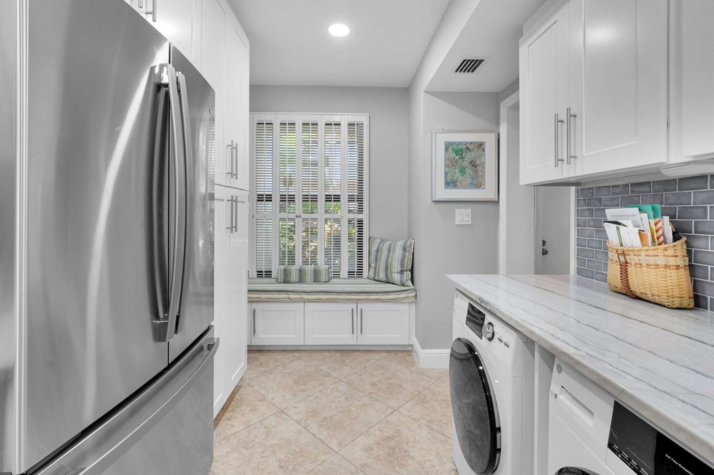 Delray Beach, Florida, 33445, United States, 2 Bedrooms Bedrooms, ,2 BathroomsBathrooms,Residential,Forsale,1969929