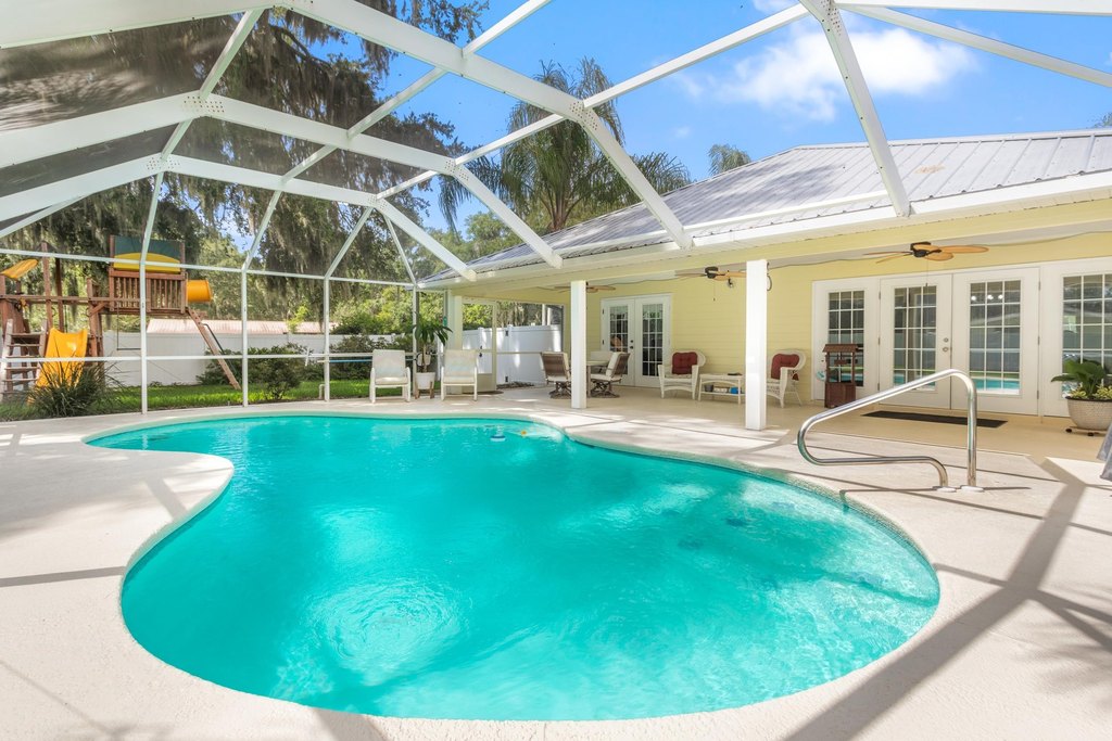 East Palatka, Florida, 32131, United States, 3 Bedrooms Bedrooms, ,2 BathroomsBathrooms,Residential,Forsale,1942469
