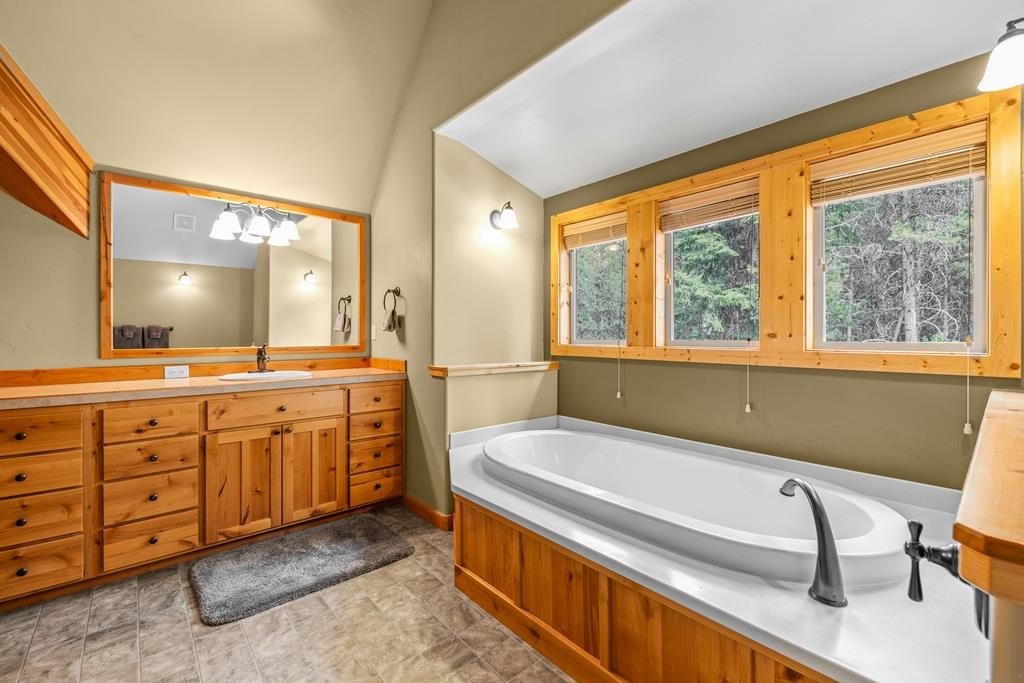 McCall, Idaho, 83638, United States, 3 Bedrooms Bedrooms, ,3.5 BathroomsBathrooms,Residential,Forsale,1889411