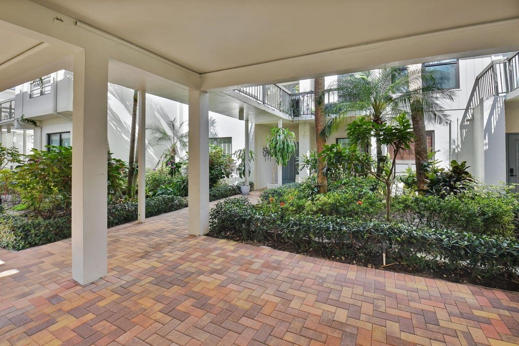 Delray Beach, Florida, 33445, United States, 2 Bedrooms Bedrooms, ,2 BathroomsBathrooms,Residential,Forsale,1969929