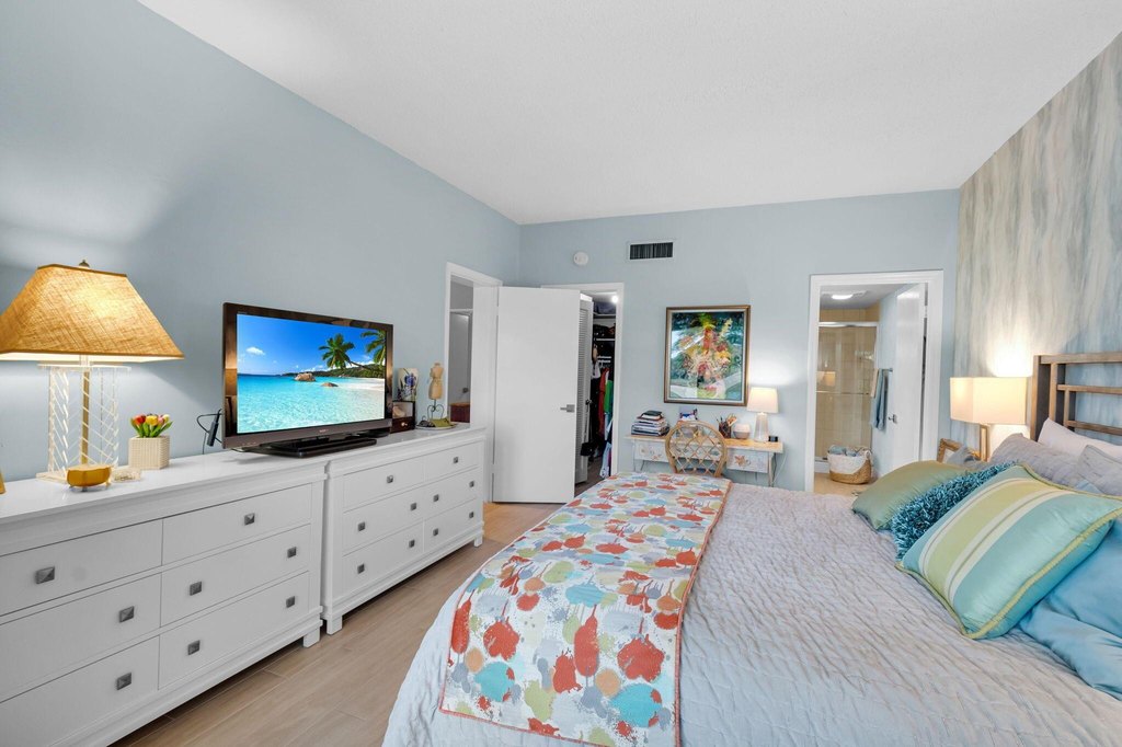 Delray Beach, Florida, 33445, United States, 2 Bedrooms Bedrooms, ,2 BathroomsBathrooms,Residential,Forsale,1969929