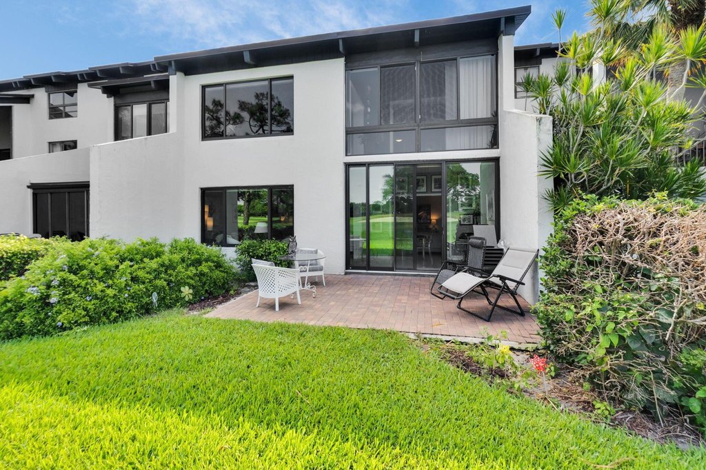 Delray Beach, Florida, 33445, United States, 2 Bedrooms Bedrooms, ,2 BathroomsBathrooms,Residential,Forsale,1969929