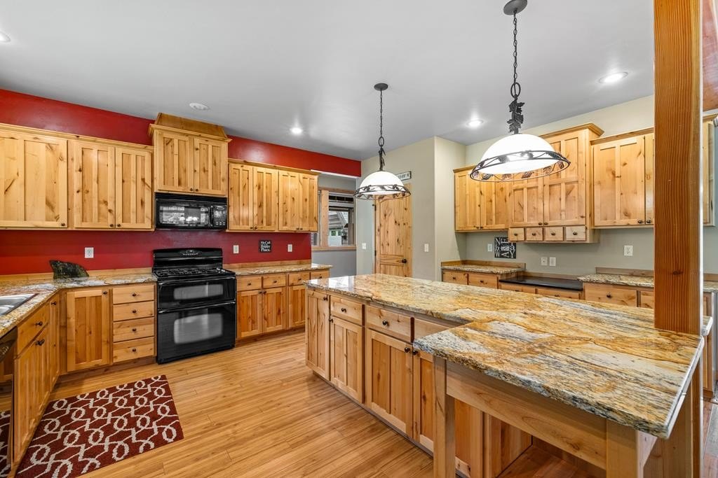 McCall, Idaho, 83638, United States, 3 Bedrooms Bedrooms, ,3.5 BathroomsBathrooms,Residential,Forsale,1889411