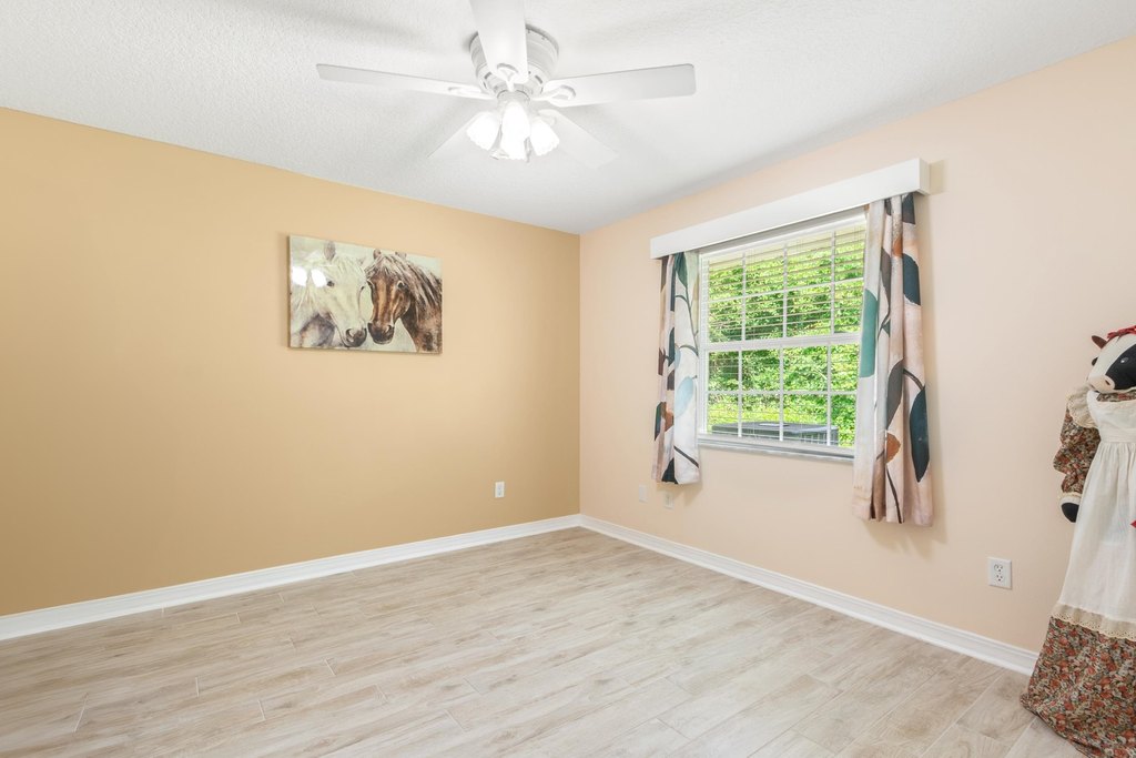 East Palatka, Florida, 32131, United States, 3 Bedrooms Bedrooms, ,2 BathroomsBathrooms,Residential,Forsale,1942469