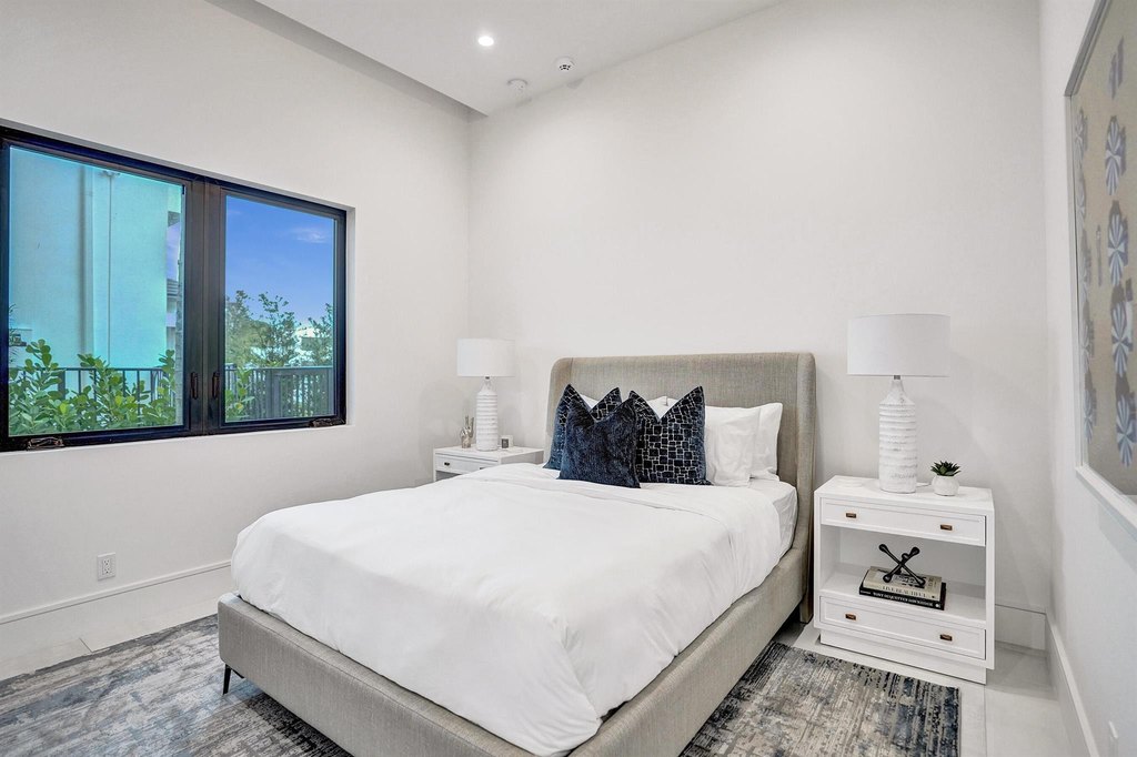 Delray Beach, Florida, 33444, United States, 5 Bedrooms Bedrooms, ,5.5 BathroomsBathrooms,Residential,Forsale,1952120