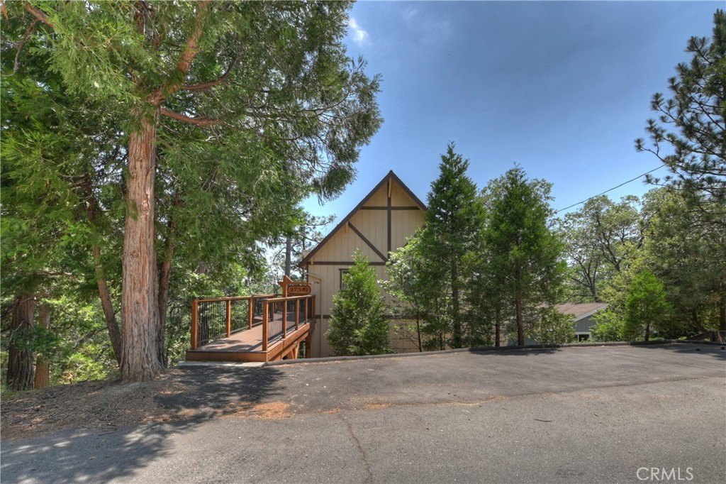 Lake Arrowhead, California, 92352, United States, 3 Bedrooms Bedrooms, ,1.5 BathroomsBathrooms,Residential,Forsale,1886311