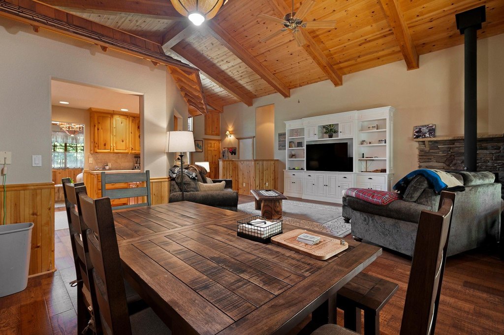 Lake Almanor West, California, 96020, United States, 3 Bedrooms Bedrooms, ,2 BathroomsBathrooms,Residential,Forsale,1888838