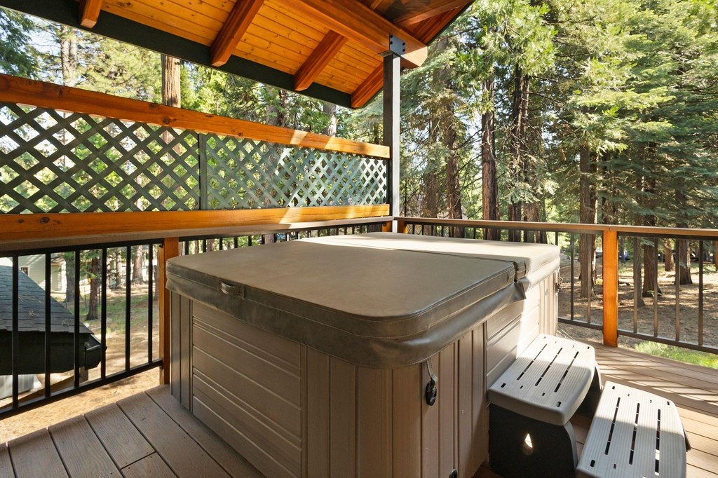 Lake Almanor West, California, 96020, United States, 3 Bedrooms Bedrooms, ,2 BathroomsBathrooms,Residential,Forsale,1888838