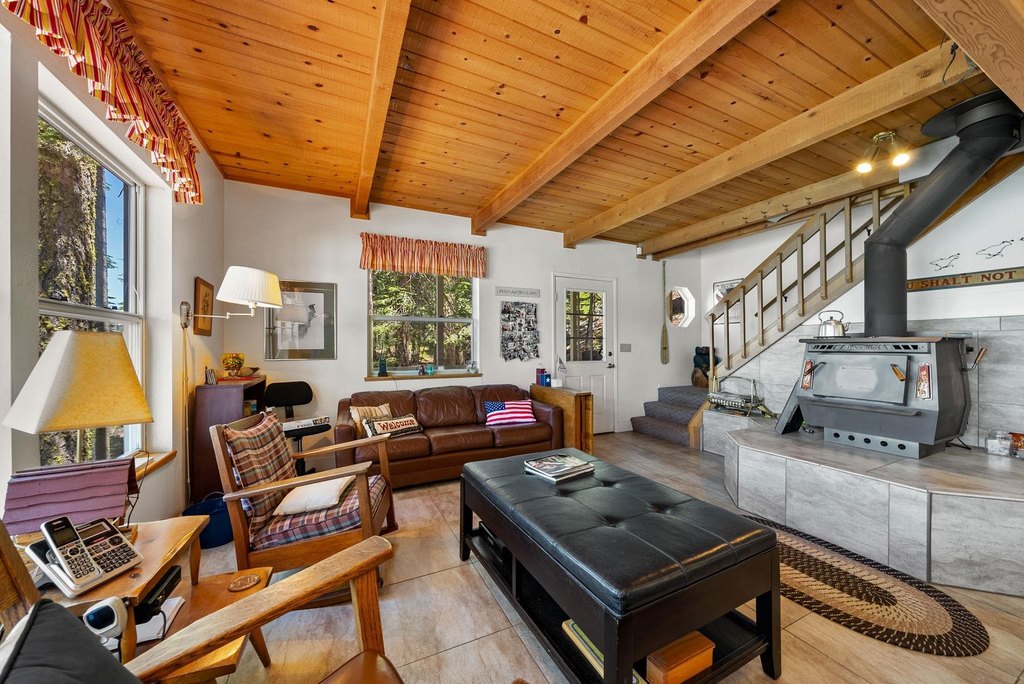 Bucks Lake, California, 95971, United States, 3 Bedrooms Bedrooms, ,2 BathroomsBathrooms,Residential,Forsale,1936749