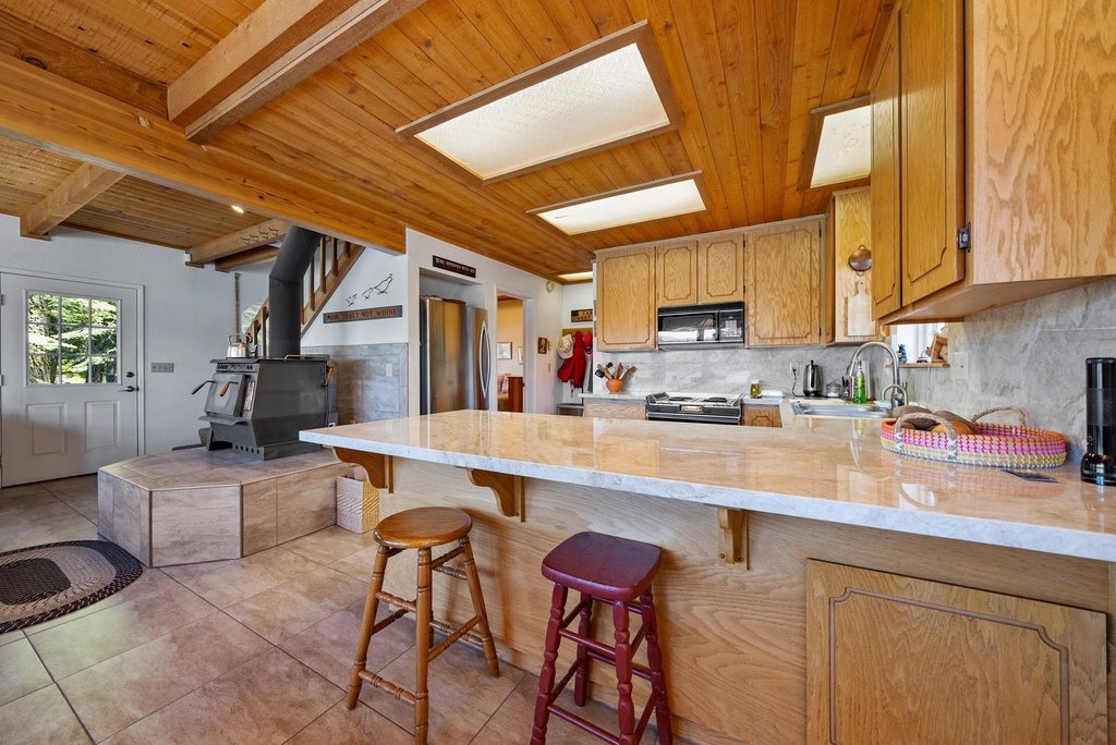Bucks Lake, California, 95971, United States, 3 Bedrooms Bedrooms, ,2 BathroomsBathrooms,Residential,Forsale,1936749