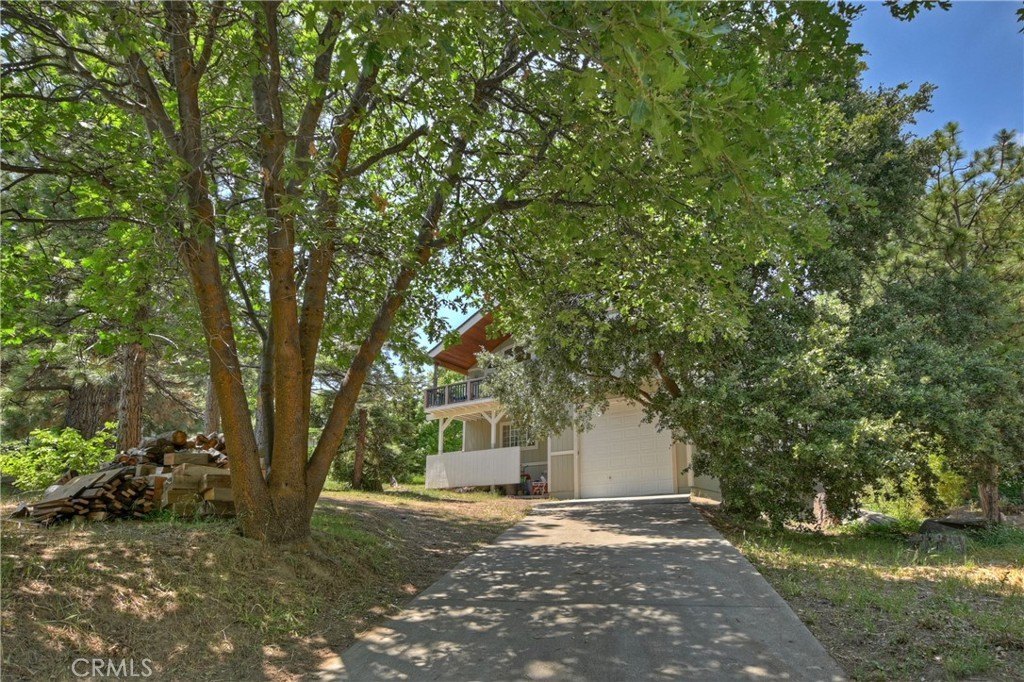 Lake Arrowhead, California, 92352, United States, 4 Bedrooms Bedrooms, ,3.5 BathroomsBathrooms,Residential,Forsale,1908065