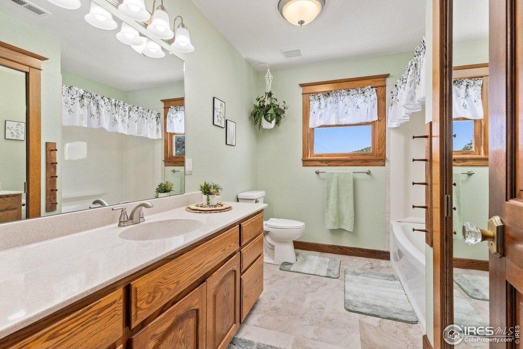 Loveland, Colorado, 80537, United States, 5 Bedrooms Bedrooms, ,4.5 BathroomsBathrooms,Residential,Forsale,1903119