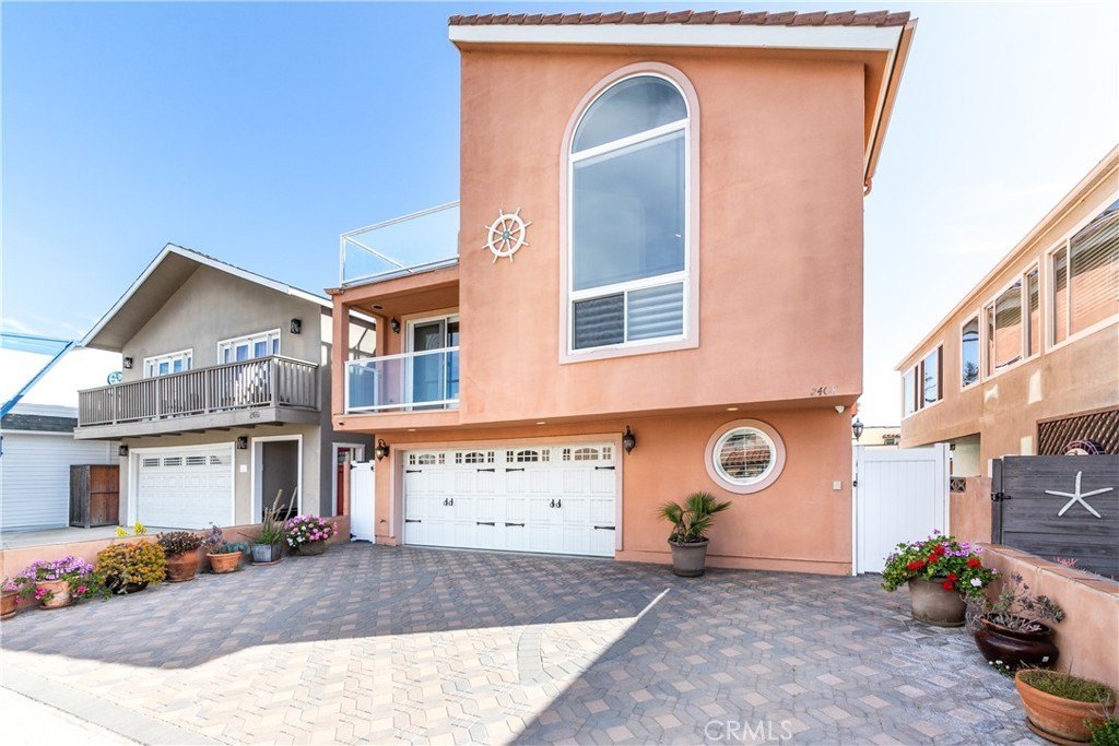 Oxnard, California, 93035, United States, 5 Bedrooms Bedrooms, ,3.5 BathroomsBathrooms,Residential,Forsale,1941493