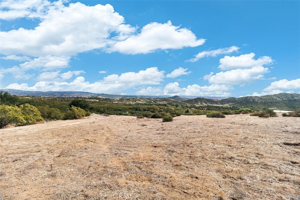 Hemet, California, 92544, United States, 4 Bedrooms Bedrooms, ,2.5 BathroomsBathrooms,Residential,Forsale,1953041