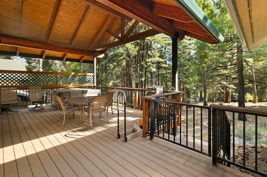 Lake Almanor West, California, 96020, United States, 3 Bedrooms Bedrooms, ,2 BathroomsBathrooms,Residential,Forsale,1888838