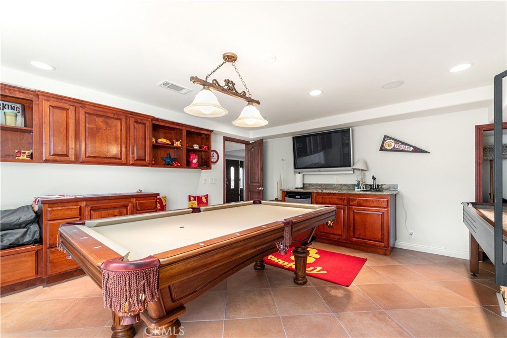 Oxnard, California, 93035, United States, 5 Bedrooms Bedrooms, ,3.5 BathroomsBathrooms,Residential,Forsale,1941493