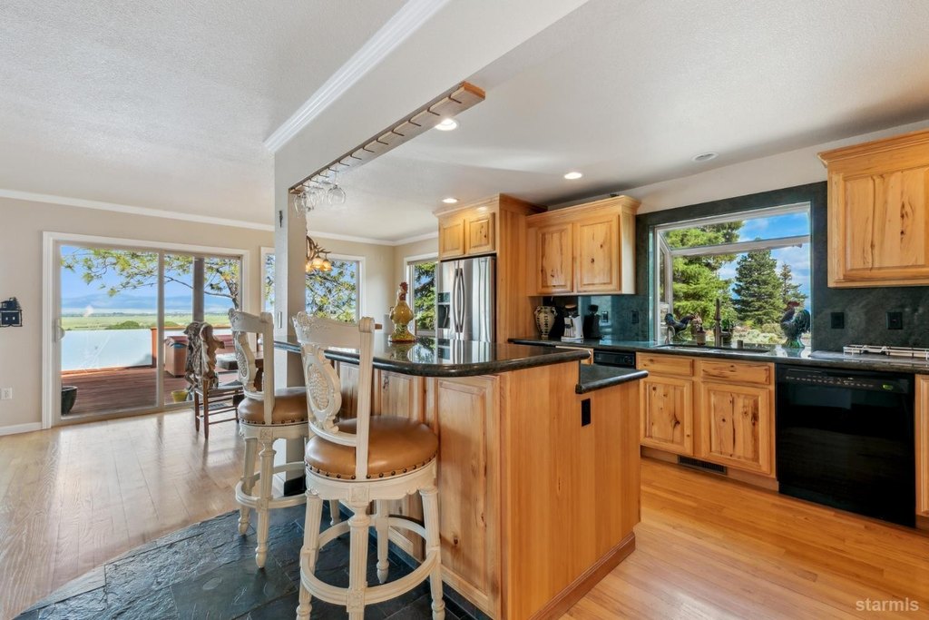 Gardnerville, Nevada, 89460, United States, 3 Bedrooms Bedrooms, ,2.5 BathroomsBathrooms,Residential,Forsale,1886484