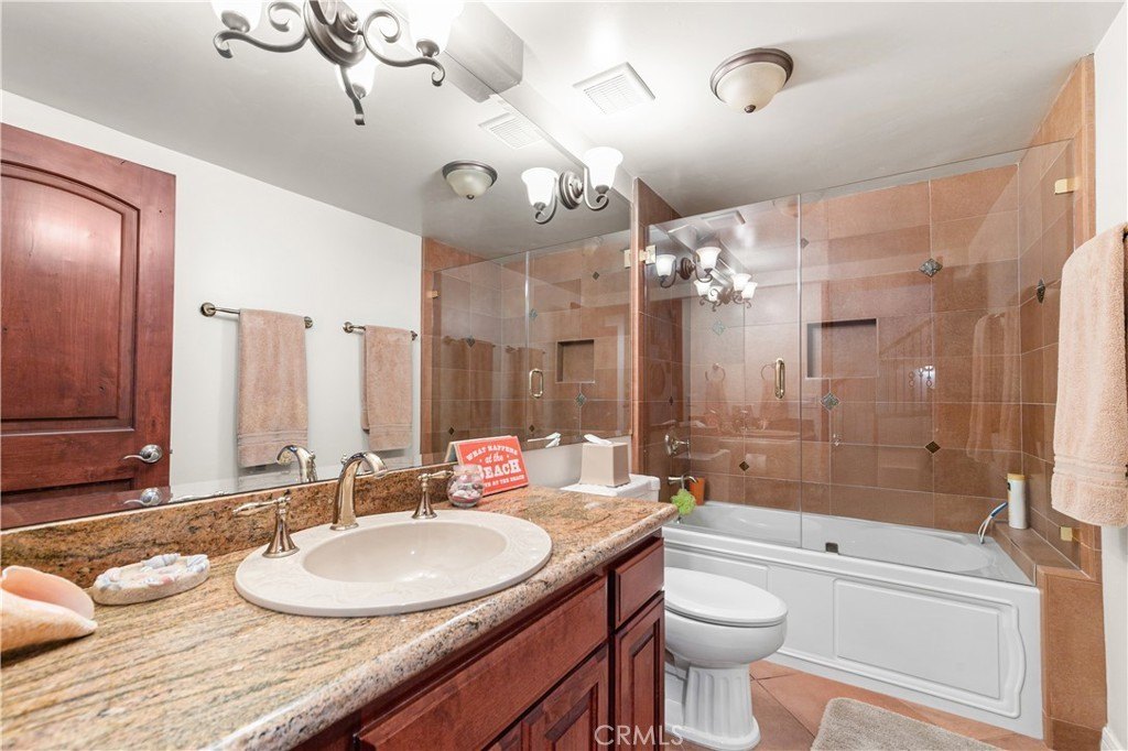 Oxnard, California, 93035, United States, 5 Bedrooms Bedrooms, ,3.5 BathroomsBathrooms,Residential,Forsale,1941493