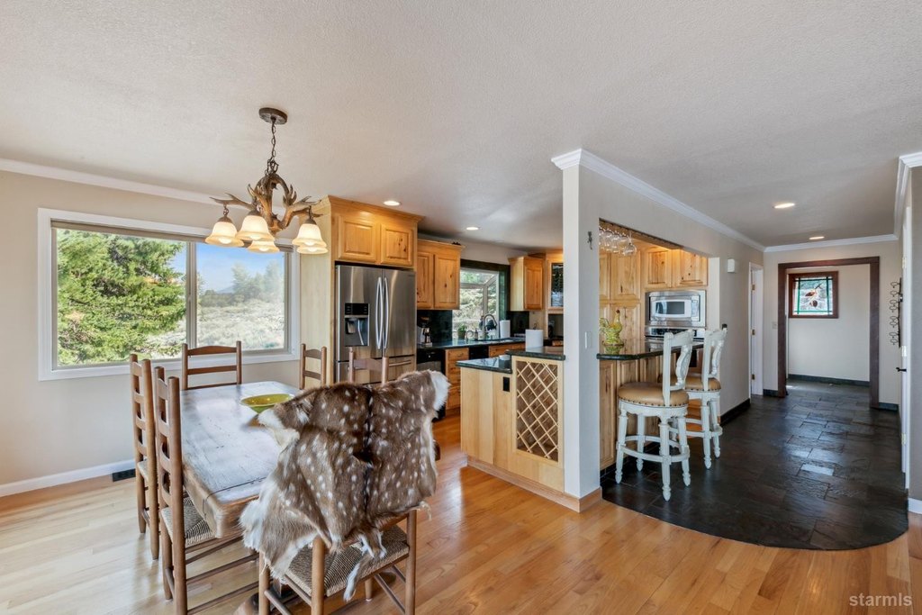 Gardnerville, Nevada, 89460, United States, 3 Bedrooms Bedrooms, ,2.5 BathroomsBathrooms,Residential,Forsale,1886484