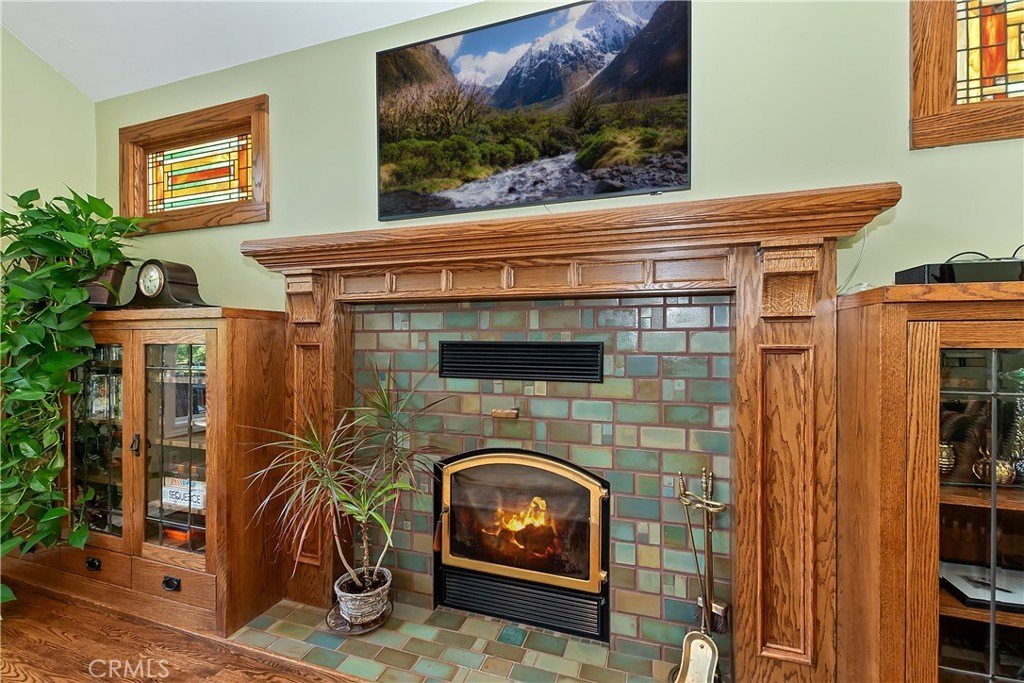 Lake Arrowhead, California, 92352, United States, 4 Bedrooms Bedrooms, ,3.5 BathroomsBathrooms,Residential,Forsale,1908065